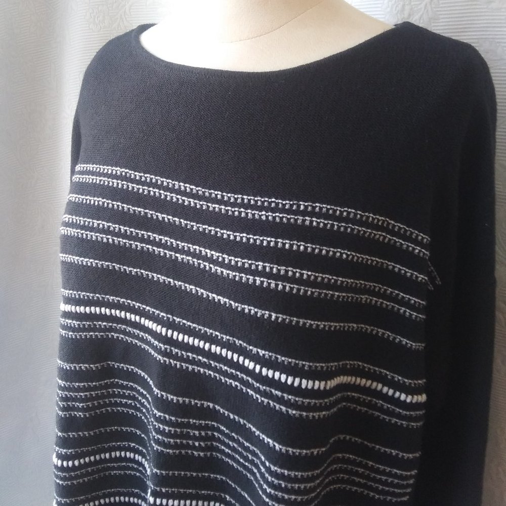 J.Jill | Black Sweater Tunic White Stitching | MP